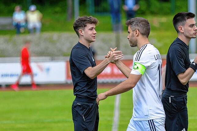 Bild 3: SV 08 Laufenburg besiegt den TuS Binzen mit 5:2 – und wir haben Fotos!