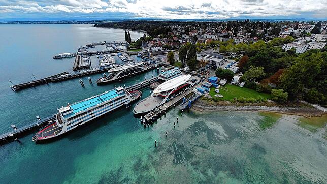 (Archivbild) Der Bodensee als Energiequelle könnte an Bedeutung gewinnen, beispielsweise auch hier, vor dem Hafen von Staad. Doch für ...