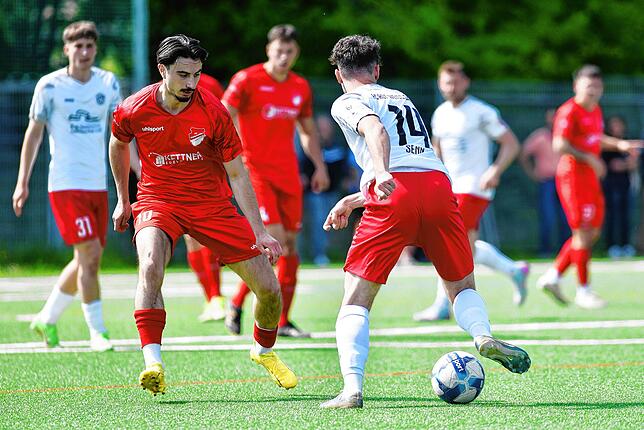 Bild 2: Der FC Pfaffenweiler stürzt den Tabellenführer – und wir waren mit der Kamera dabei