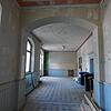 Blick ins Innere das Bahnhofsgebäudes. So sieht es derzeit im Erdgeschoss aus. Die Landbäckerei Baader aus Frickingen übernimmt die hier ...
