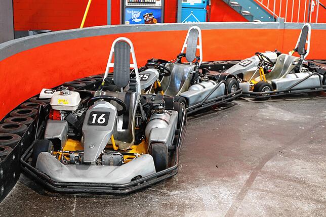 Bild 3: Stillstand statt Wettrennen: Die Kartbahn bleibt zu. Obwohl der Betreiber sagt, dass er die Hygienerichtlinien einhalten könnte