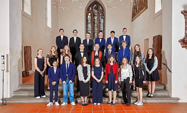 Am Sonntag, 21. Mai, haben 23 Jugendliche in der Evangelischen Johanneskirche die Konfirmation gefeiert. &bdquo;Lasst uns Freunde ...