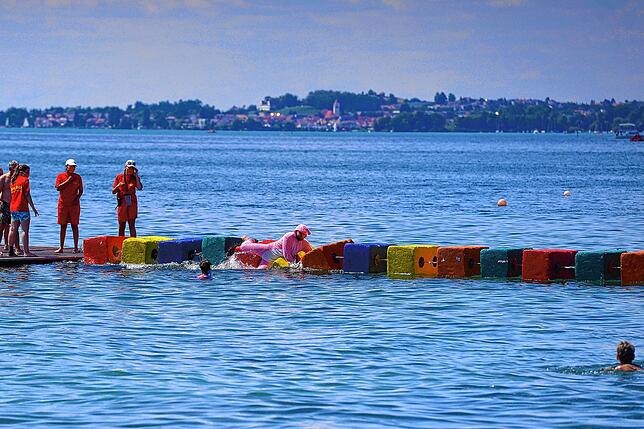 Bild 4: Wasserspaß auch ohne Seehas: Beim Eierlauf im Strandbad dieses Wochenende darf jeder mitmachen