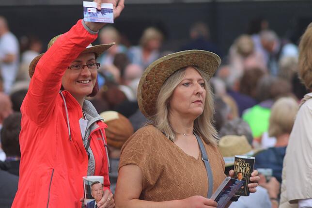 Bild 23: Roland Kaiser begeistert 5000 Fans beim Schloss Salem Open Air &ndash; Teil 1