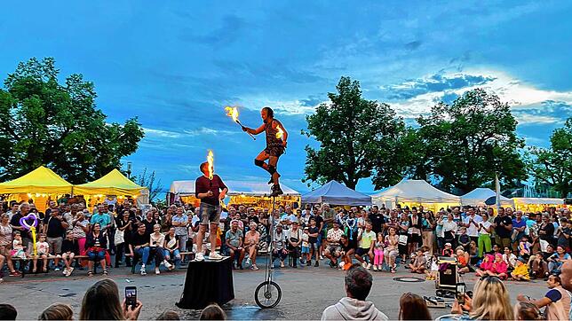 500 Shows an zehn Tagen: Fans der Straßenkunst kamen beim Kulturufer 2024 voll auf ihre Kosten.