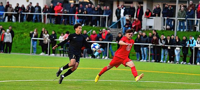 Bild 8: A-Junioren des FC Tiengen 08 unterliegen dem Offenburger FV knapp mit 1:2 &ndash; und wir haben Bilder!