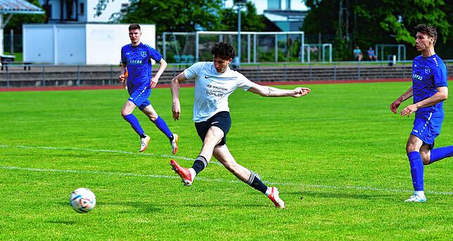 Bild 4: SG FC Wehr-Brennet besiegt den TuS Efringen-Kirchen mit 3:1 &ndash; und wir haben Bilder!