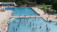 Am Samstag, 14. Juni, ist es im Engener Freibad zu einer Schlägerei zwischen zwei Gruppen gekommen. Die Polizei ermittelt nun. Unser ...