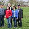 Besuch auf dem Gasswies-Hof (von links) Alfred und Silvia Rutschmann (Hof Gasswies), Peter Graf (BLHV-Vorstandsmitglied), Rita ...