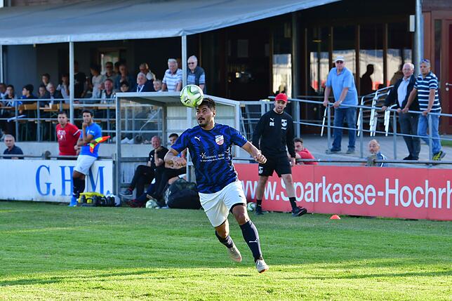 Bild 4: VfB Waldshut feiert schmeichelhaften 3:2-Sieg gegen Bosporus FC Friedlingen &ndash; und wir haben die Bilder!