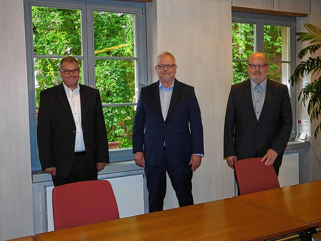 Bürgermeister Alexander Guhl, Jörg Blattmann und Peter Mast (von links).