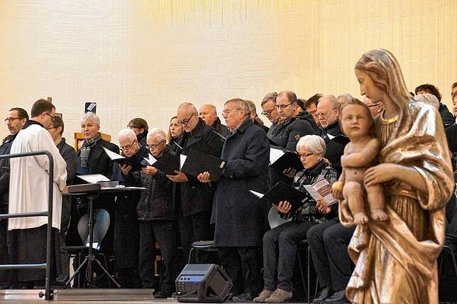 Bild 7: Die schönsten Bilder der Feier der Altarweihe in der Kirche St. Oswald in Stockach (Teil 2)