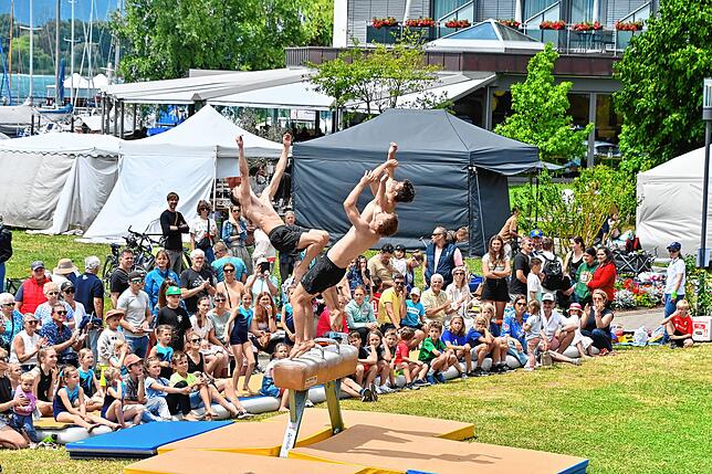 Bild 1: Bilder vom Hafenfest-Sonntag mit einer großen Turn-Show (2)