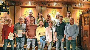 Geehrte und Gewählte der Stadt- und Kurkapelle (von links): Reinhold Kuner, Clemens Storz, Robin Schätzle, Mike Mauscherning, Cora ...