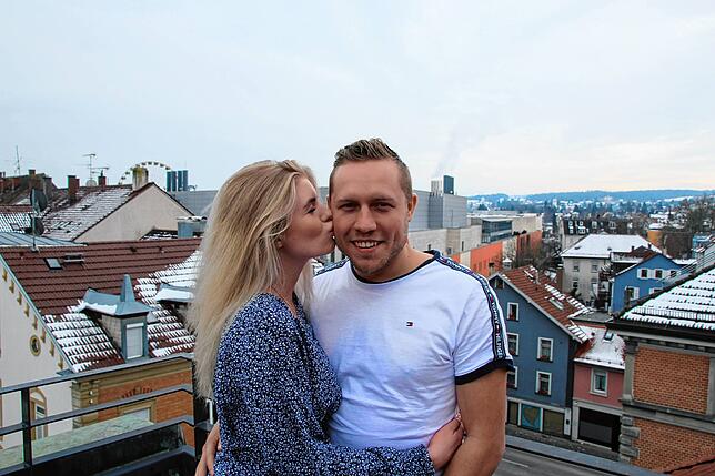 Derzeit wohnt Antonia Hemmer in einer kleinen Wohnung in der Konstanzer Innenstadt. Dieses Foto entstand auf der Dachterrasse.