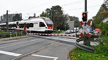 Der Bahnübergang in der Schaffhauser Straße in Singen: Ab 28. Oktober ist auch hier für zwei Wochen wegen Gleisbauarbeiten gesperrt.