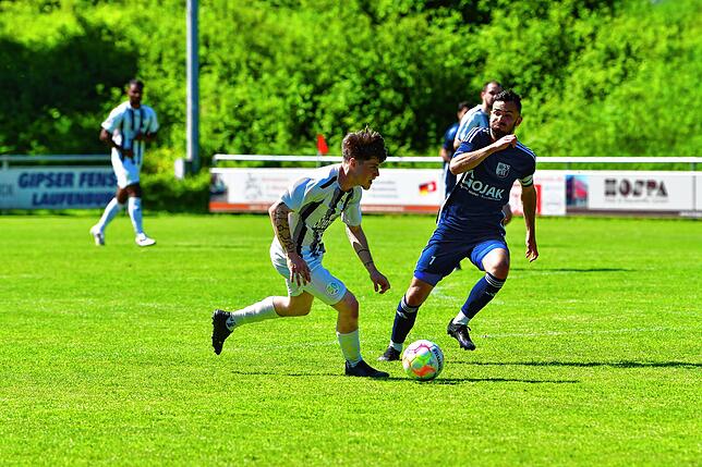 Bild 2: SV Blau-Weiß Murg besiegt den FC Wittlingen mit 4:3 – und wir haben Bilder!
