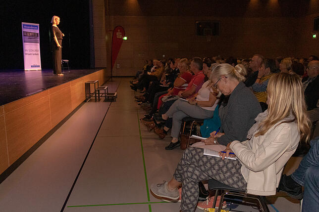 Bild 6: Stimmtrainerin Monika Hein in Waldshut: Bilder des vierten SÜDKURIER-Wissensforums