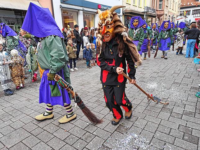 Bild 23: Großer Umzug am Fasnachtsmändig - Bilder