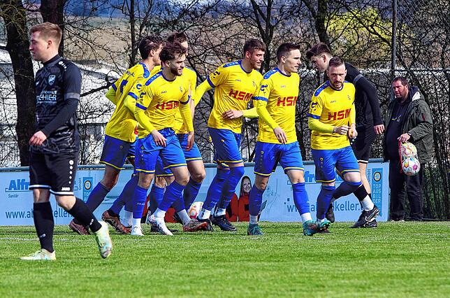 Bild 23: Die besten Bilder vom rassigen Linzgauderby zwischen SpVgg F.A.L und SV Denkingen
