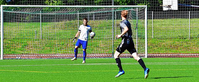 Bild 12: FC Zell besiegt den FC Hochrhein mit 3:0 – und wir haben Bilder!