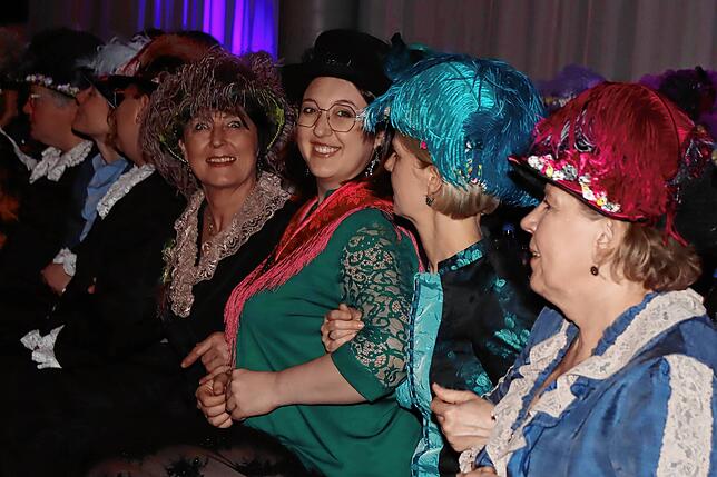 Bild 22: Ein Abend in Samt und Seide: Die Villinger alten Jungfere zeigen eindrucksvolle Eleganz – die Bilder!