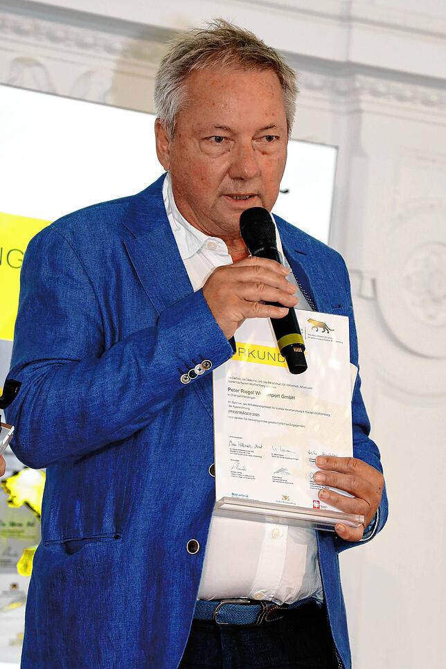 Peter Riegel vom gleichnamigen Orsinger Bioweinhandel.