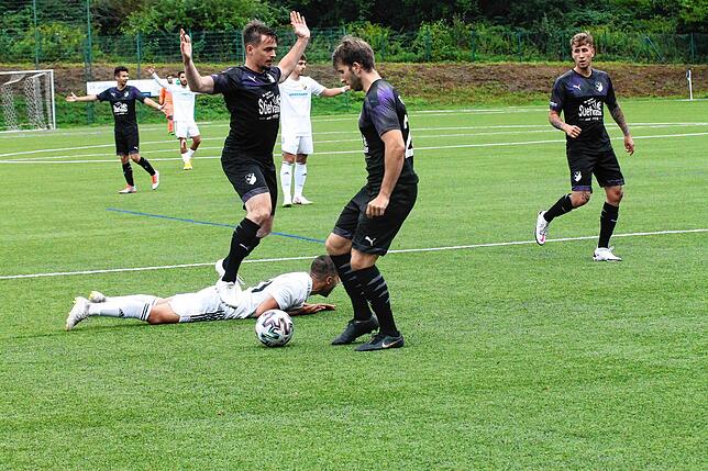 Bild 4: SV 08 Laufenburg schickt den FC Wittlingen mit einem 6:0 nach Hause &ndash; und wir haben Bilder!