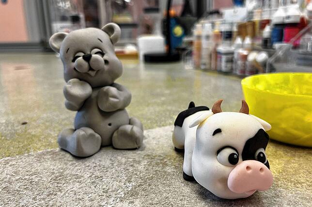 Ob Kühe, Bären, Comicfiguren oder Fahrzeuge: Aus Fondant lässt sich praktisch alles formen.