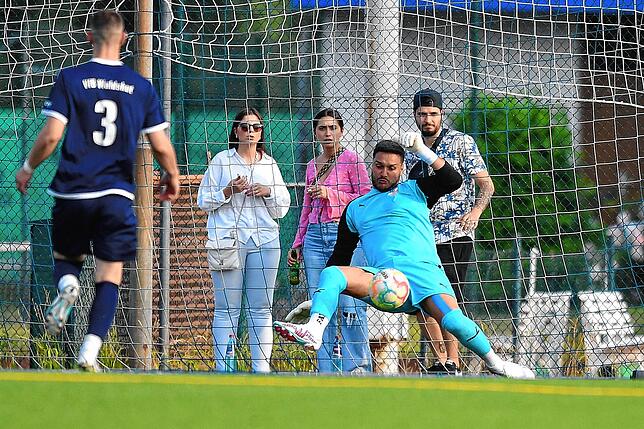 Bild 5: VfB Waldshut siegt im Hinspiel mit 1:0 gegen den FC Emmendingen &ndash; und wir haben Bilder!