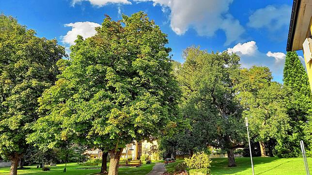 Der Schlossgarten am Hilzinger Rathaus ist ein beliebtes Naherholungsziel.