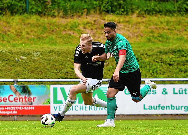Bild 12: SV 08 Laufenburg siegt 4:1 gegen den FC Zell – und wir haben Bilder!