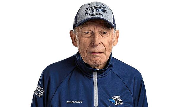 Auch der 83-jährige Betreuer der Wild Wings, Manfred Wannemacher, hatte sich mit dem Corona-Virus infiziert.