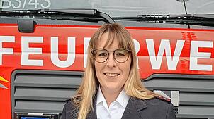 Nadine Brucker engagiert sich in der Freiwilligen Feuerwehr. Sie ist Hauptfeuerwehrfrau, Maschinistin und Truppführerin in der ...
