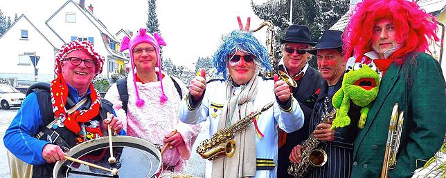 Typische Lumpenkapelle der Konstanzer Fasnacht mit Bernd Konrad (Mitte).