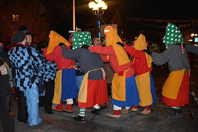Bild 21: Narrentreffen der Urviecher-Zunft: Bilder vom Eröffnungsumzug (2)