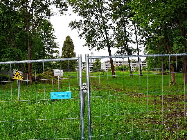 Das Büdingen-Gelände an der Seestraße ist seit geraumer Zeit von Bauzäunen umgeben. Es sind die Vorbereitungen für den bald startenden ...