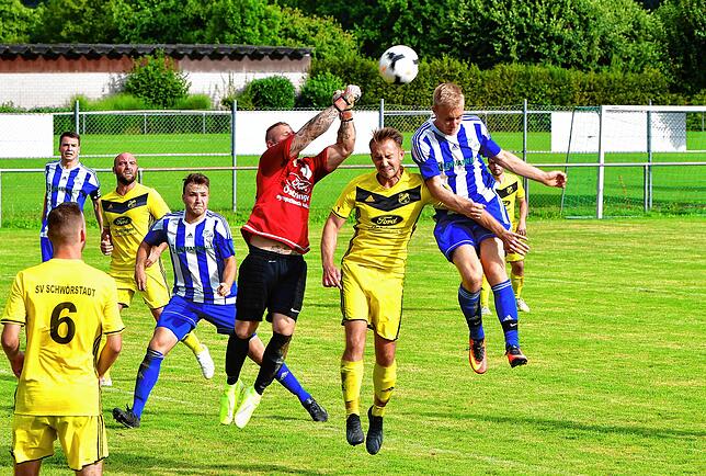 Bild 13: SG Mettingen/Krenkingen kommt mit Elan aus dem Trainingslager und gewinnt 4:2 im Rothaus-Bezirkspokal beim SV Schwörstadt &ndash; und wir haben Bilder!