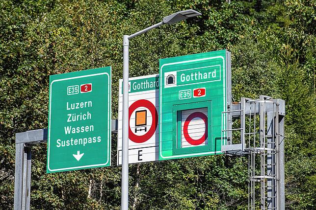 Bild 1: Bürgermeister schlägt Alarm und Risse in der Gotthard-Tunneldecke: Die wichtigsten Themen der Woche