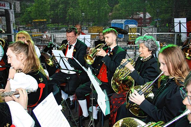 Der Musikverein Todtmoos Weg spielte auf beim Lebküchlermarkt.