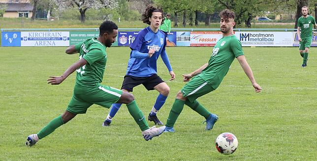 Bild 14: FV Degerfelden unterliegt mit 2:5 dem FC Hausen &ndash; und wir haben Bilder!