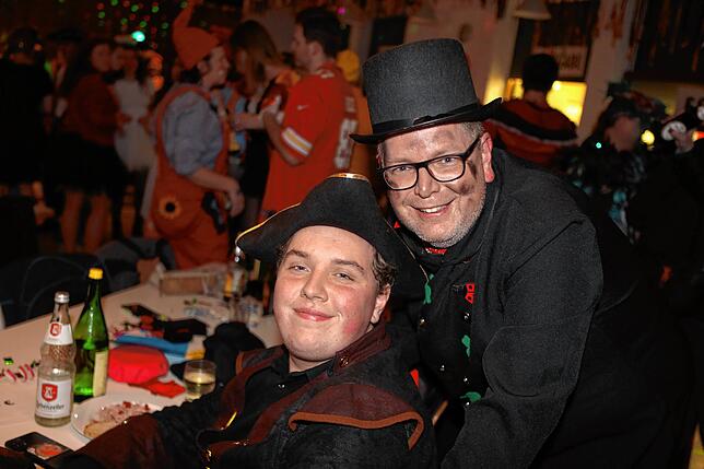 Bild 28: Partystimmung beim Seegeisterball &ndash; Teil 3
