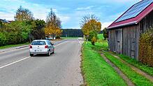 Am Dorfeingang Behla wird ab Montag, 21. Oktober, gebaut. Die Straße wird verschmälert, die Gegegebenheit insgesamt an die Sitation ...