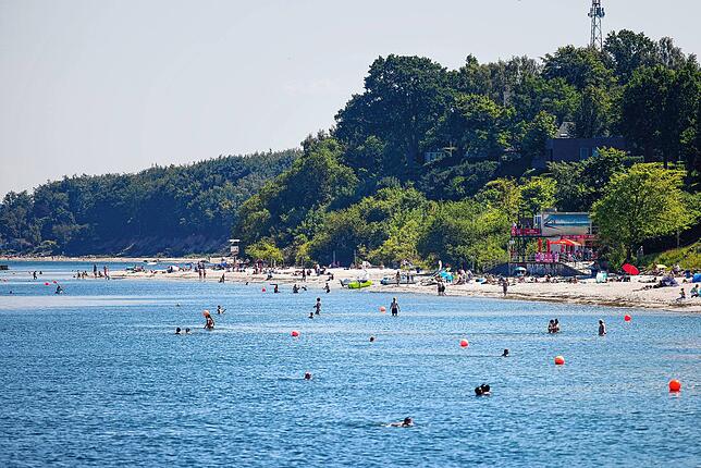 Mal ein anderes Meer: der Ostseestrand in Kiel.