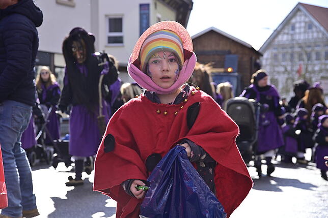 Bild 11: St. Georgen feiert Fasnacht: Kinderumzug mit Elfen, Piraten & Schneemännern – die besten Fotos!