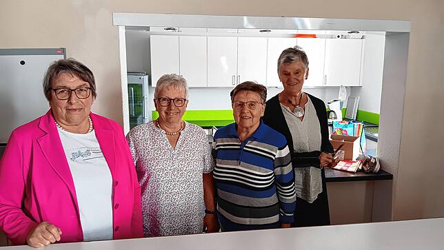 Bild 35: Bilder vom Einweihungsfest soziales Projekt Pfarrwiese