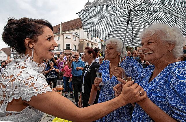 Bild 9: Anita Hofmann hat im Meßkircher Rathaus "Ja" gesagt