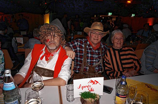 Bild 33: Stimmung pur beim Düengemer Stadl