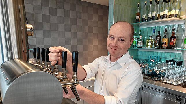 Geschäftsführer Daniel Stütz vom Mole-Restaurant zieht eine erste Zwischenbilanz. Er ist mit dem Start des neuen Restaurants sehr ...