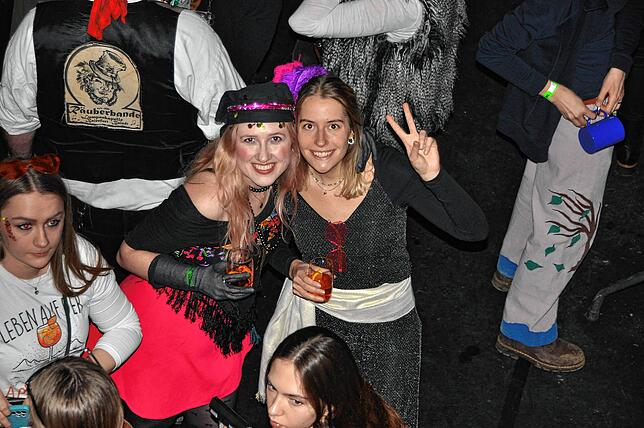 Bild 10: Beste Stimmung auf dem DLRG Ball in Wittenhofen